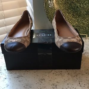 Coach flats